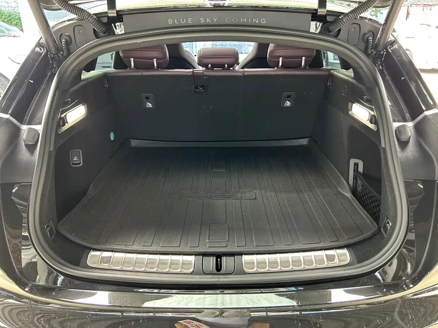NIO ET5T 2026 2025 75kWh Touring