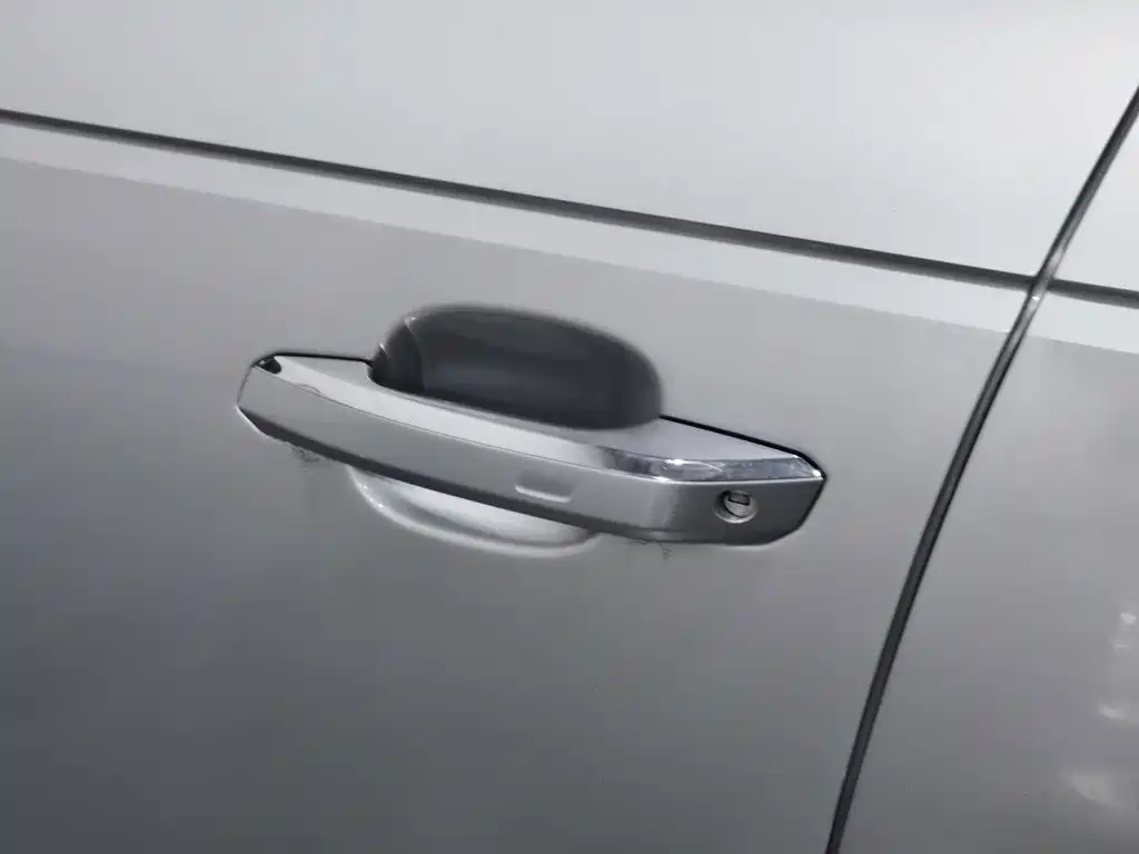 Фото 18 - Audi A4L