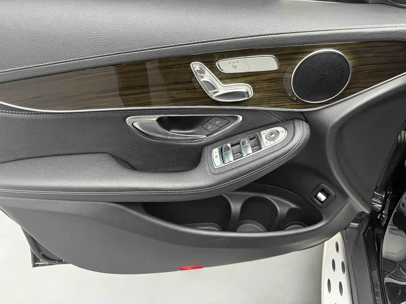 Mercedes-Benz GLC 2019 GLC 260 4MATIC Dynamic фото 7