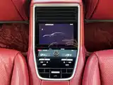Photo 9 - Porsche Panamera New Energy