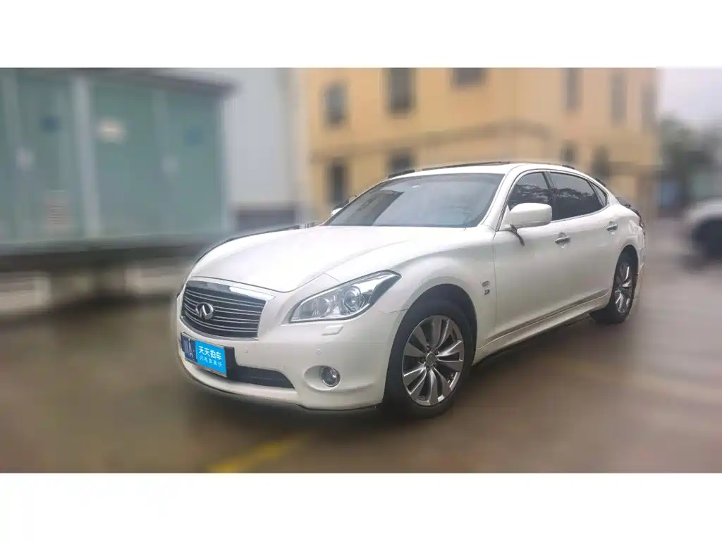 Infiniti Q70 2013 — пригон из Китая