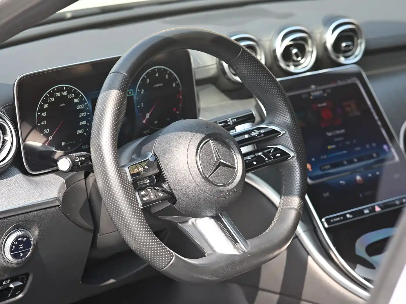 MERCEDES-BENZ C CLASS