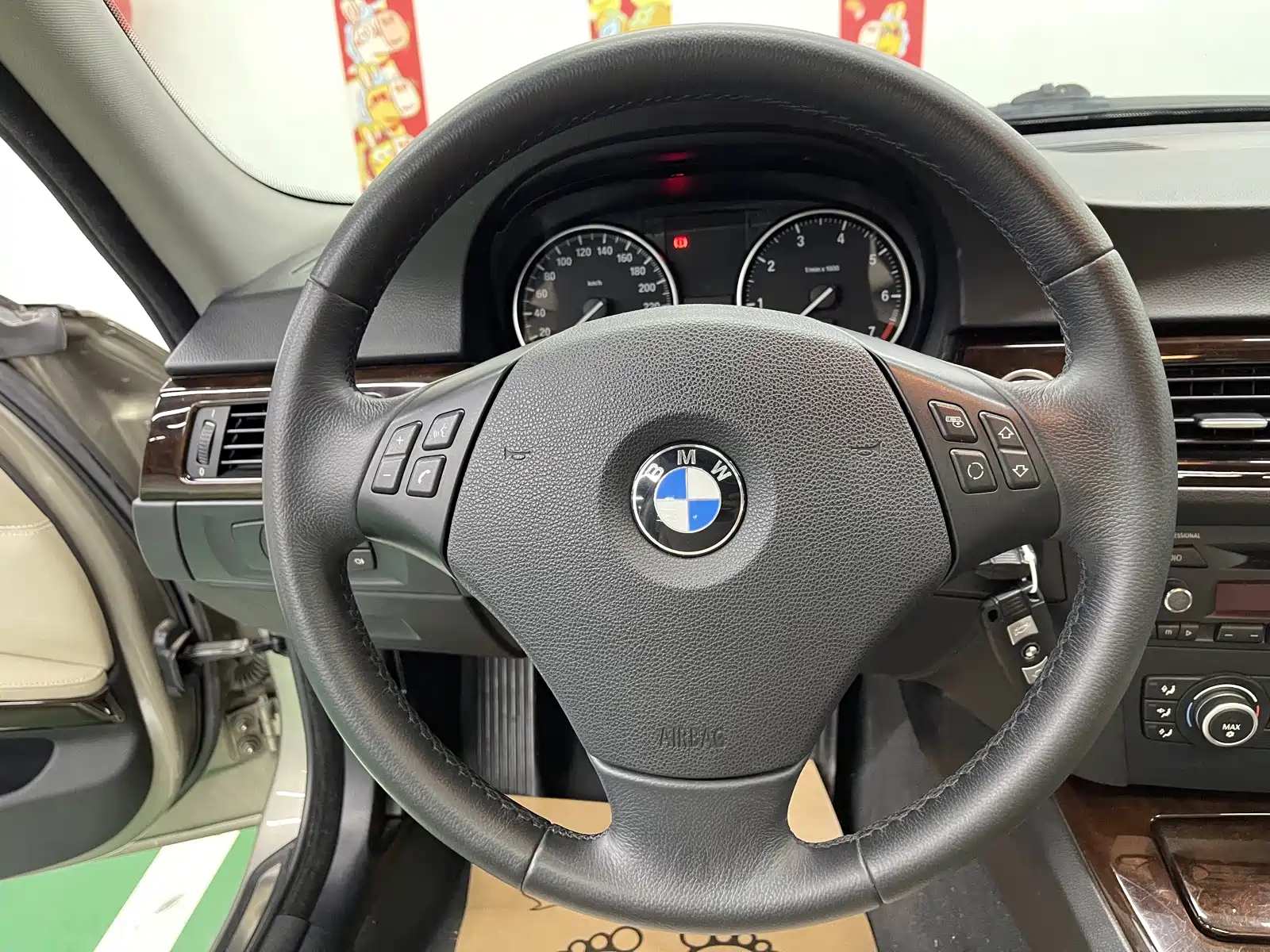 Photo 12 - BMW 3 Series