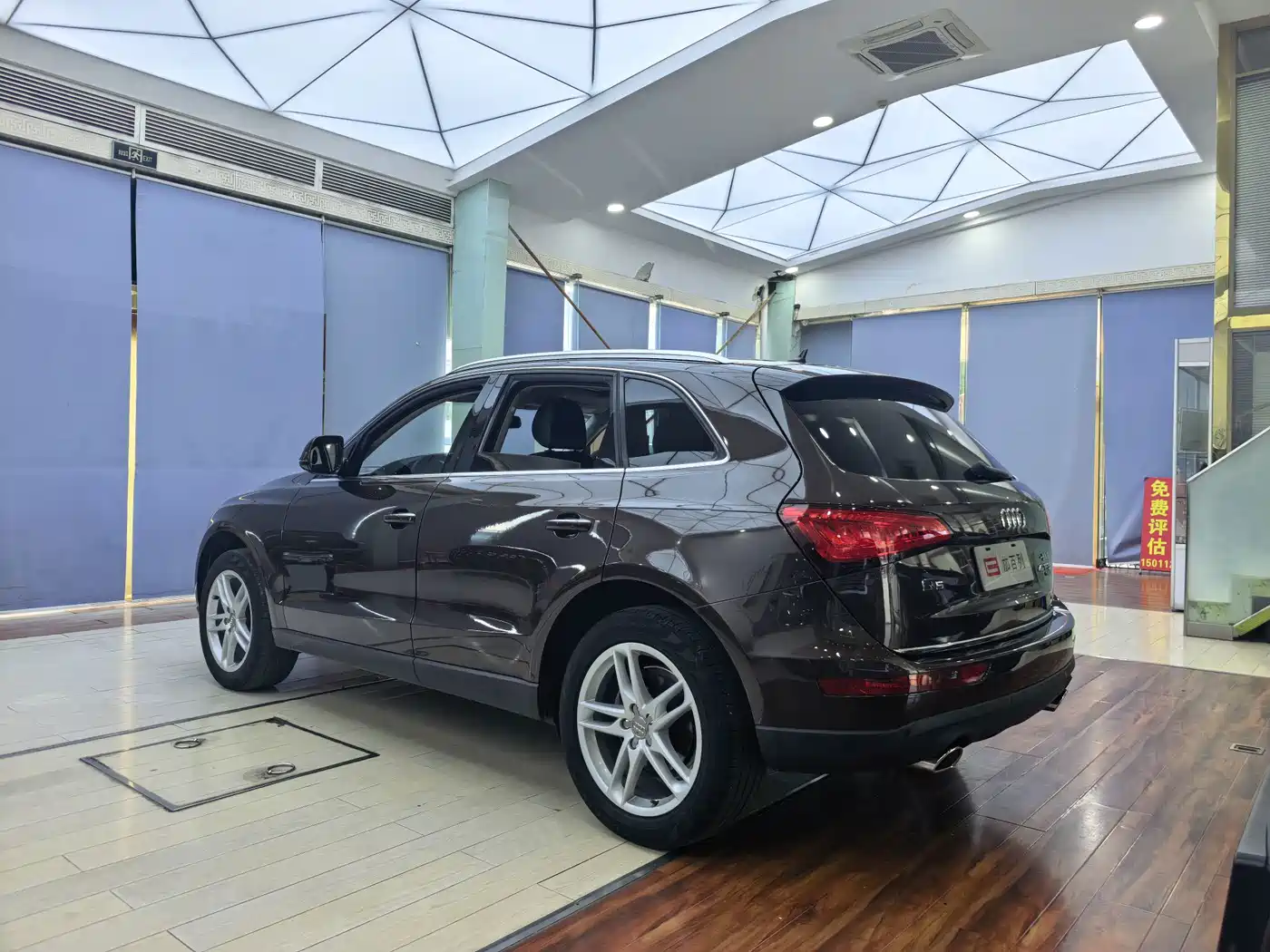 Фото 16 - Audi Q5