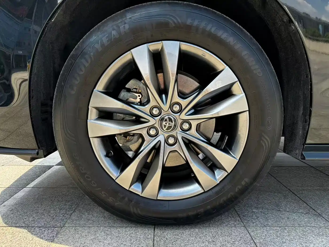 Toyota Sienna 2025 2026 Model 2.5L Hybrid 2WD Comfort Edition