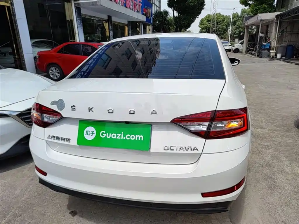 SKODA OCTAVIA