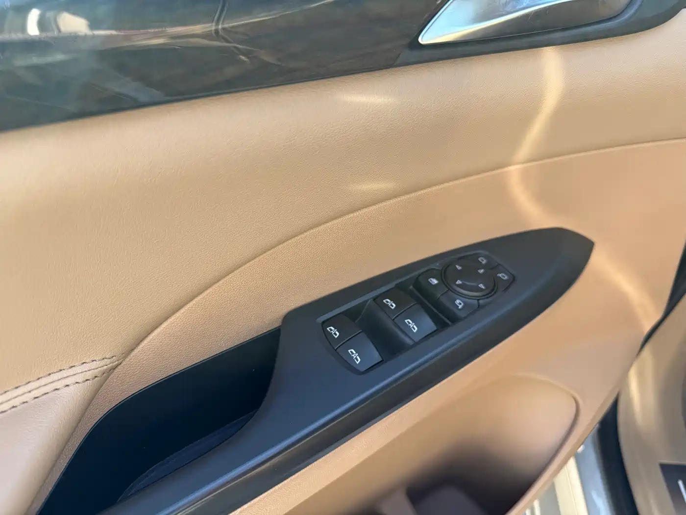 Buick GL8 2018 ES 28T Flagship Type China VI фото 10