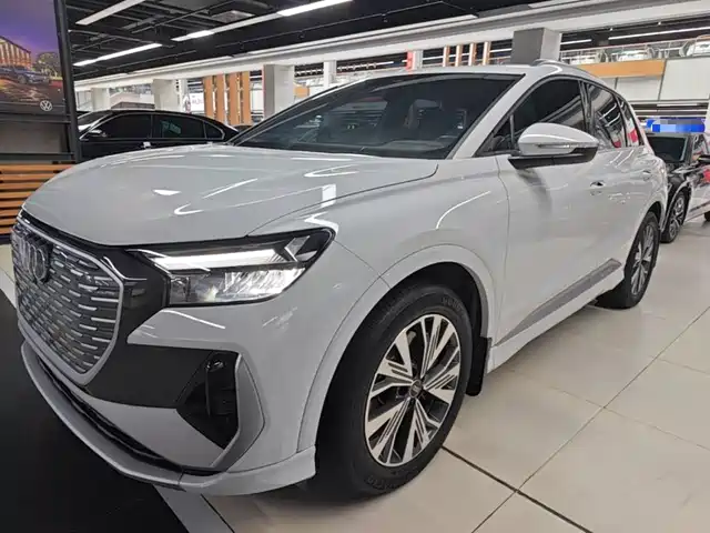 Audi Audi Q4 e-tron 2024 40 e-tron Pioneer Edition