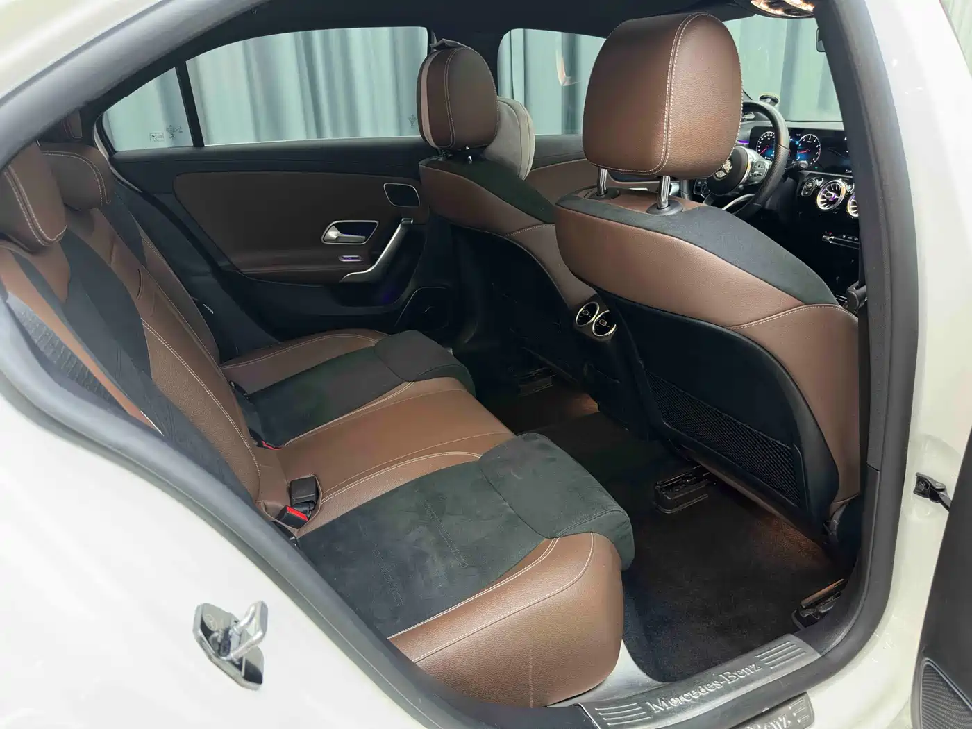 Mercedes-Benz A-Class 2019 A 200 L Sport Sedan фото 24