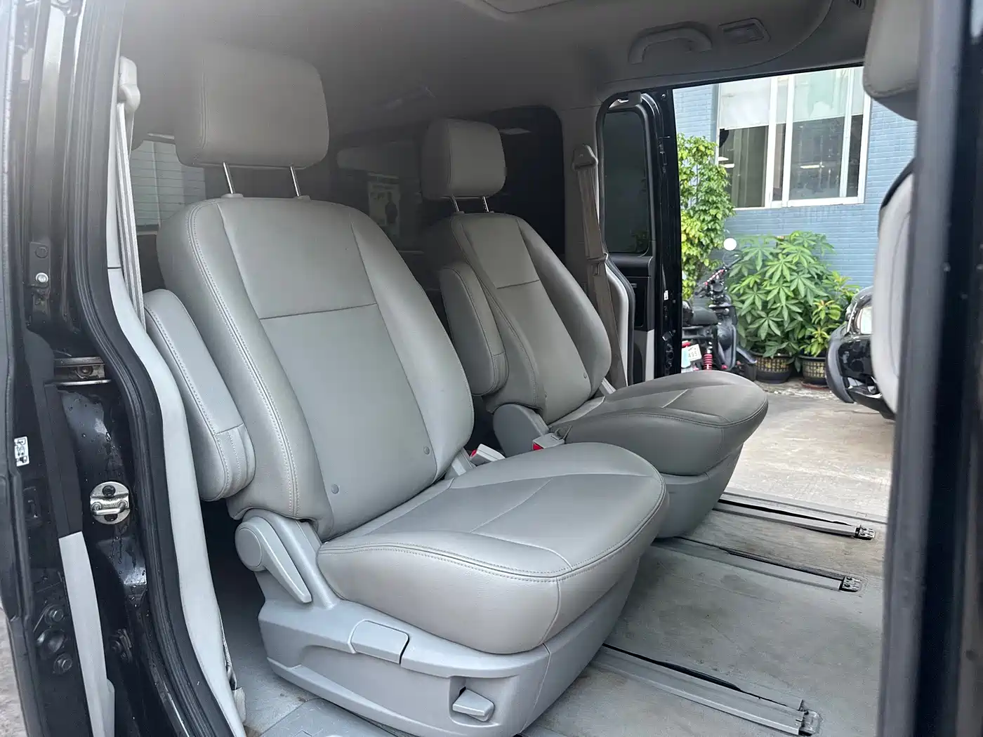 JAC Refine M5 2016 2014 Color Tour 2.0T Gasoline Automatic Business