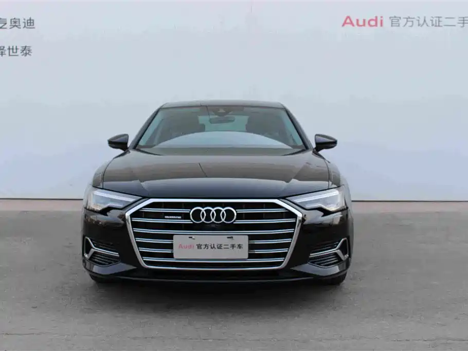 Фото 3 - Audi A6L