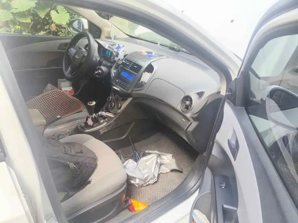 Chevrolet Aveo 2012 2011 Sedan 1.4L MT SL
