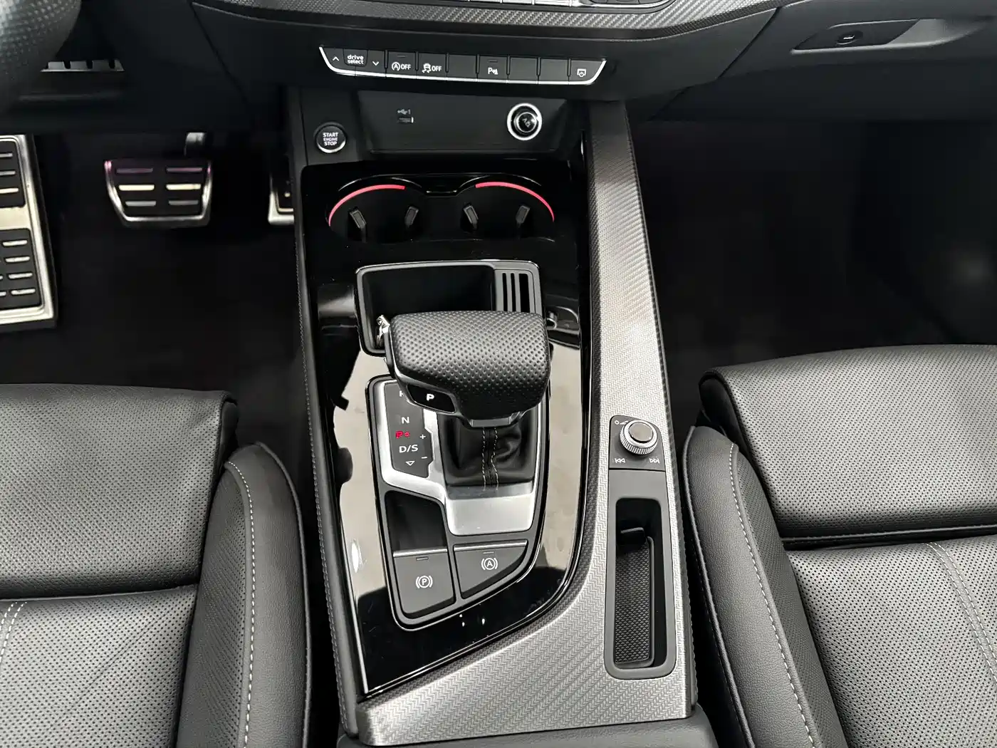 Audi A4L 2024 40 TFSI quattro RS Kit Speed Edition фото 20