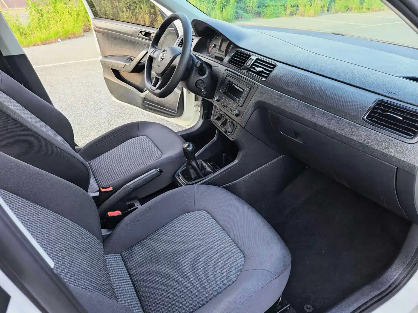 Photo 9 - Volkswagen Santana