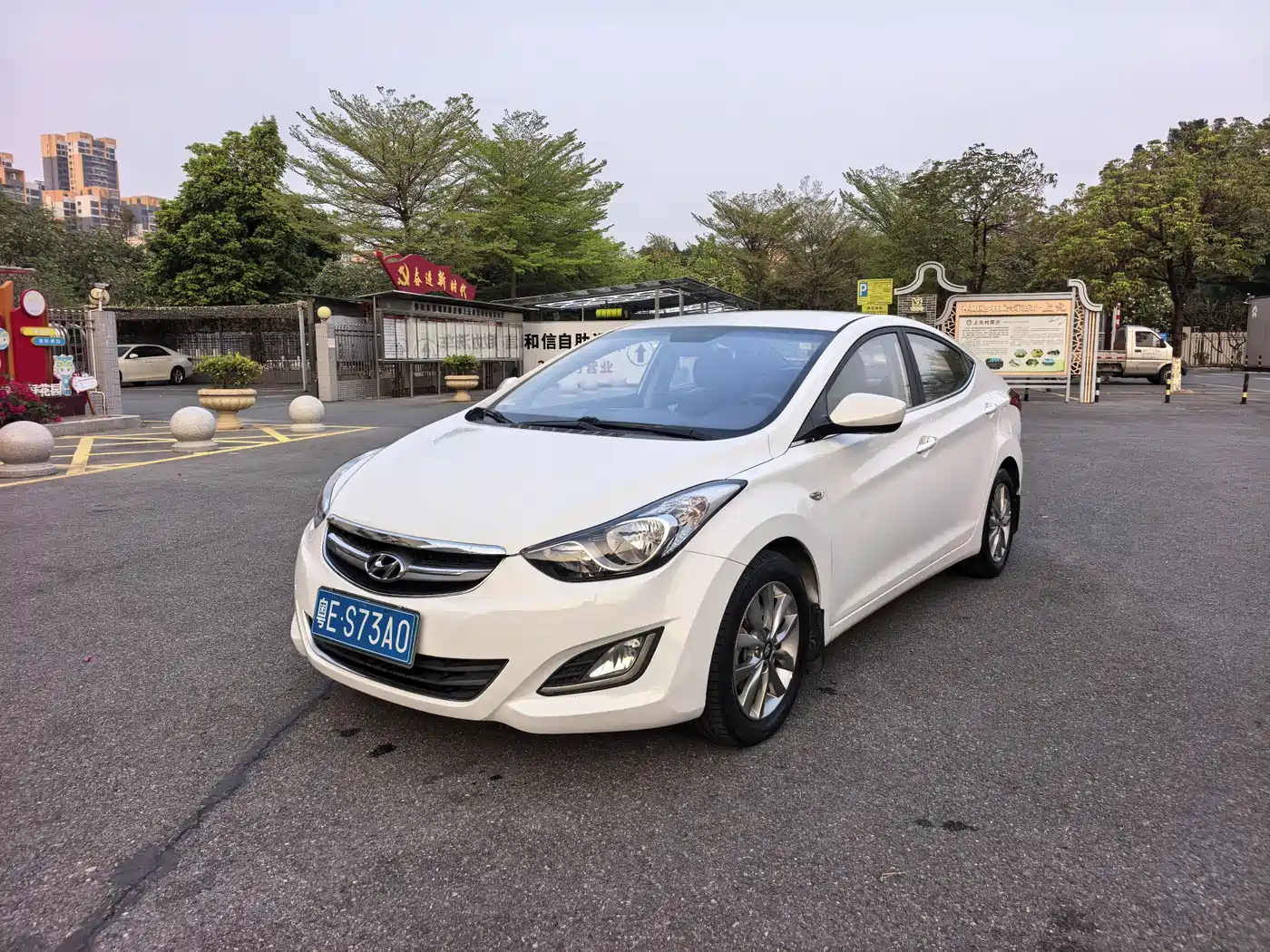 Hyundai Langdong 2015 1.6L Auto Trend