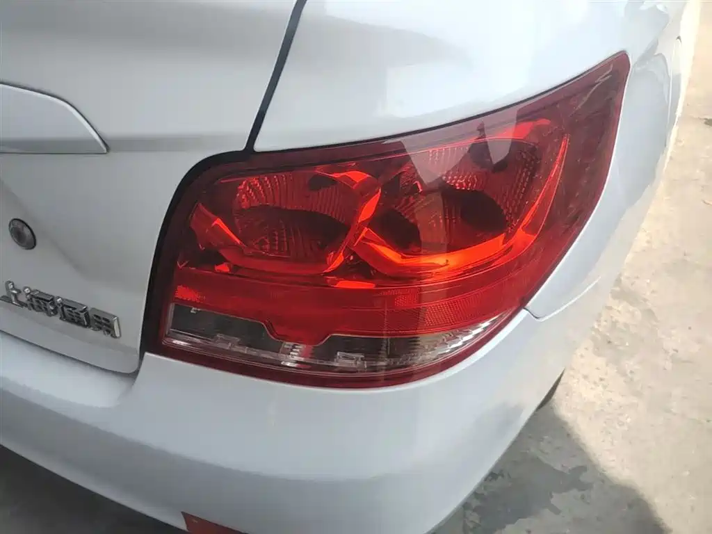 Chevrolet Sail 2015 Sail 3 1.3L Manual Ideal Edition фото 8