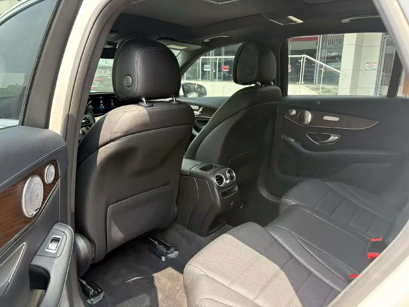 Mercedes-Benz GLC 2020 Facelift GLC 260 L 4MATIC Luxury фото 5