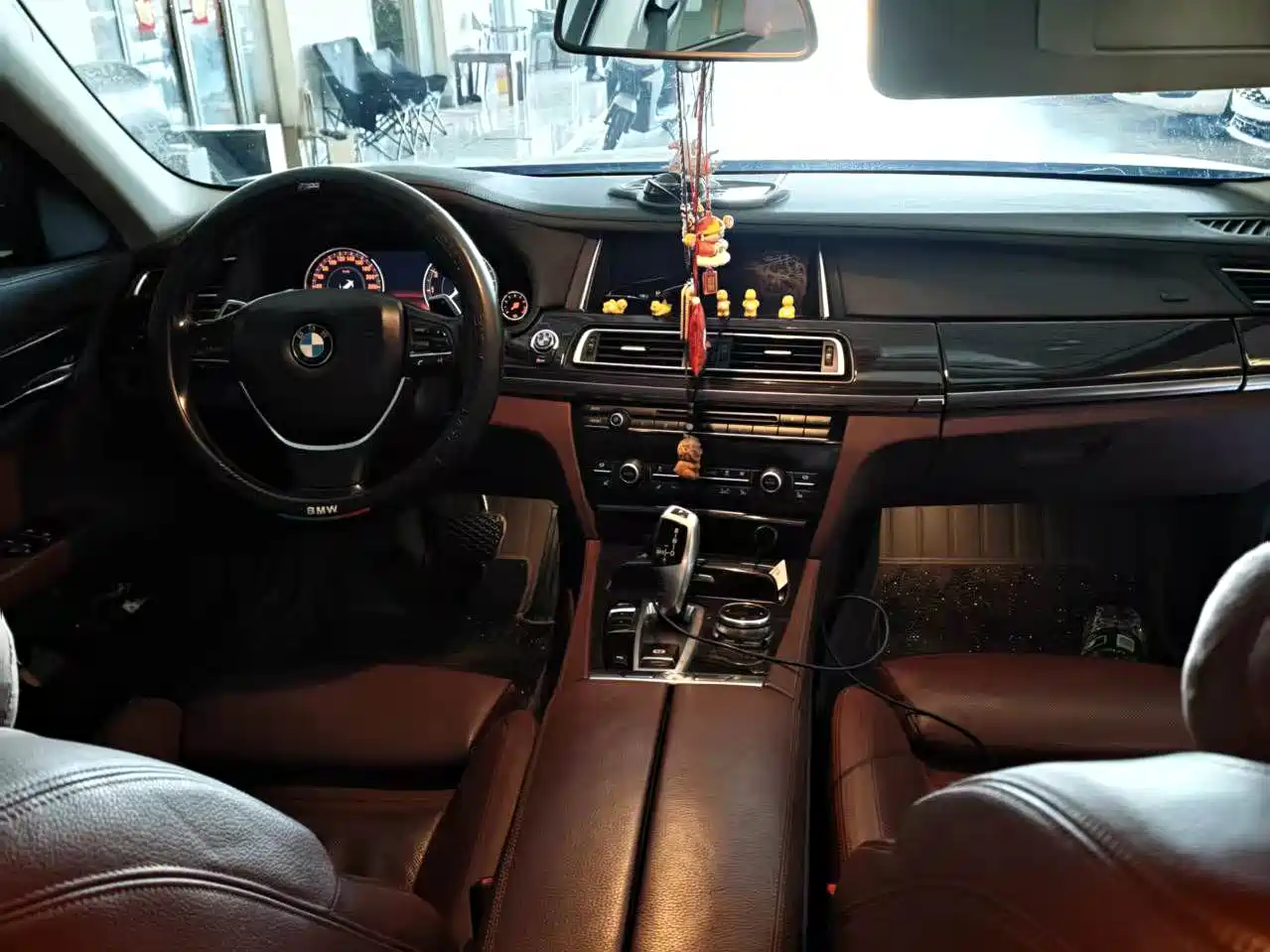 BMW 7 Series 2013 Model 740Li Leading фото 6