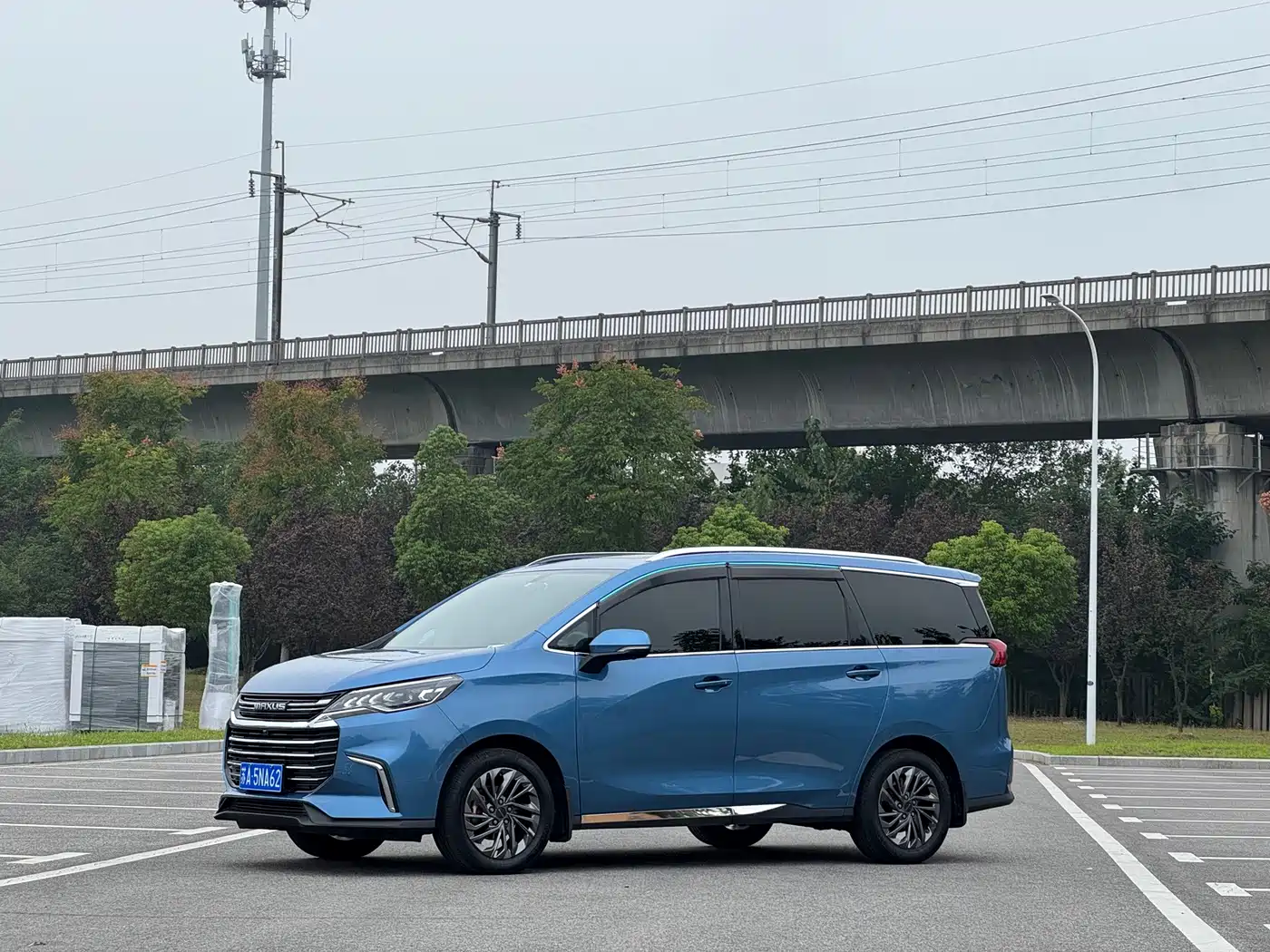 Photo 1 - Maxus Maxus G50