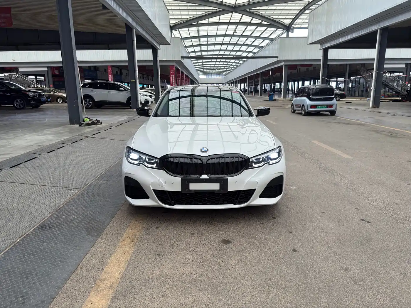 BMW 3 Series 2021 Facelift 325i M Sport Shadow Edition фото 2