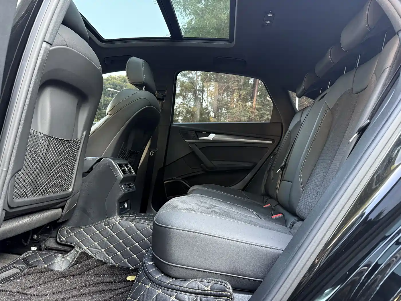 Audi Q5L Sportback 2022 Facelift 45 TFSI Luxury Style фото 8
