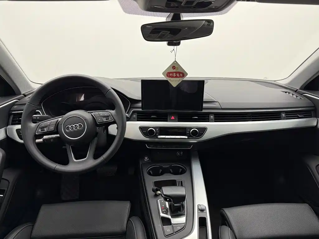 Audi A4L 2025 2024 40 TFSI Fashion Dynamic