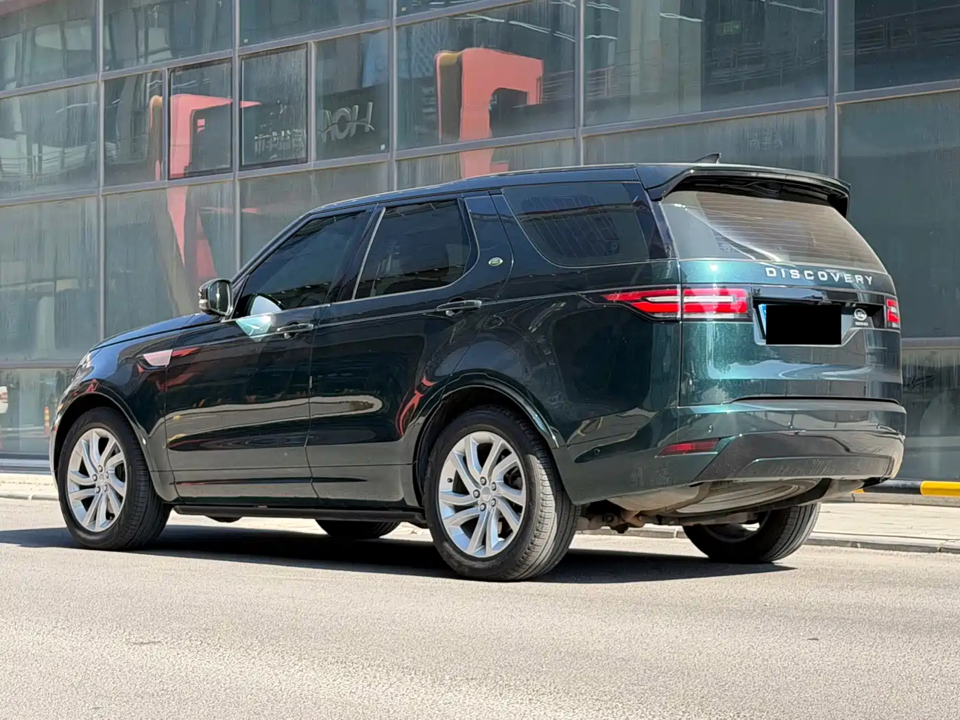 Фото 4 - Land Rover Discovery