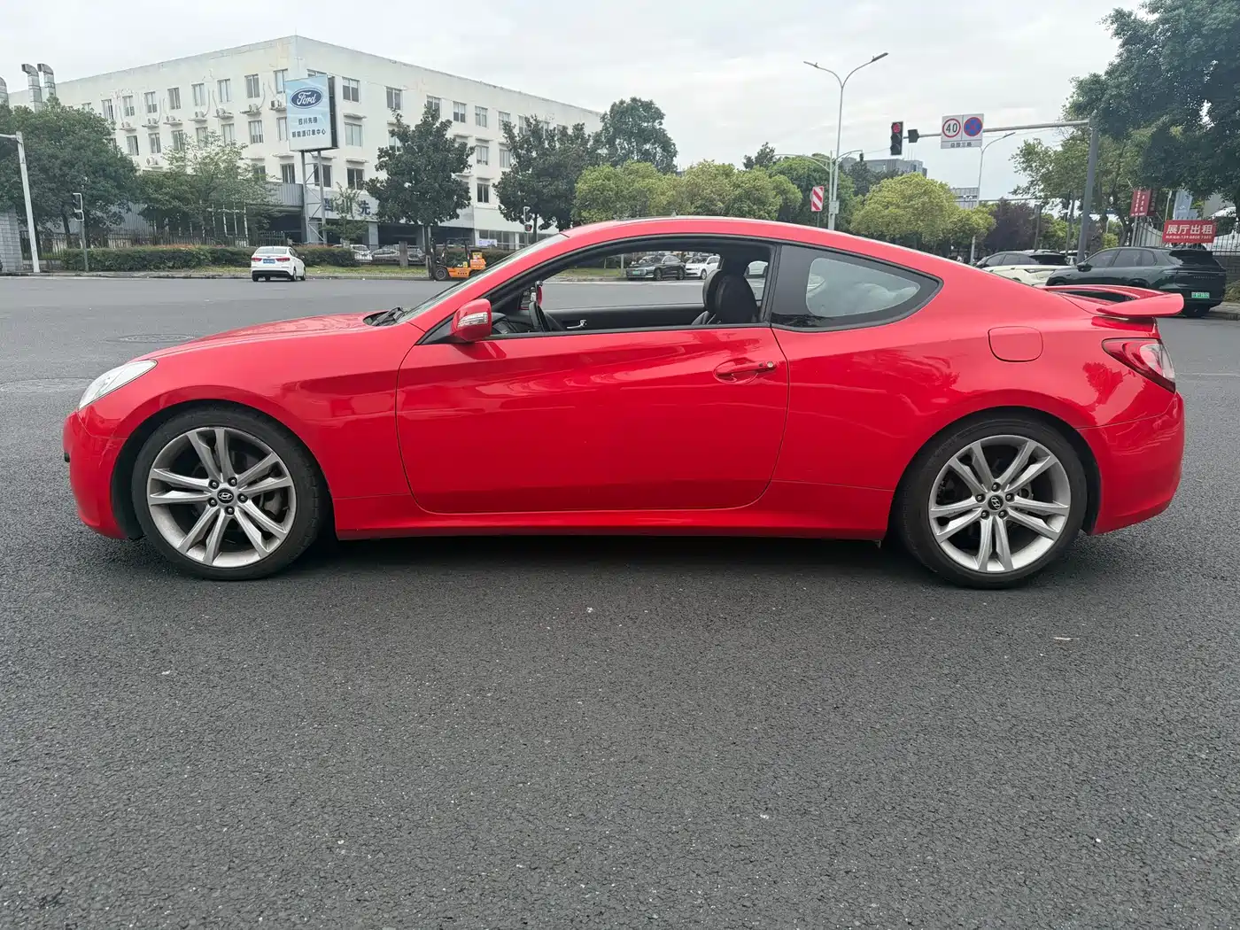 Hyundai Genesis Coupe 2010 2009 Model 2.0T Automatic Luxury Edition