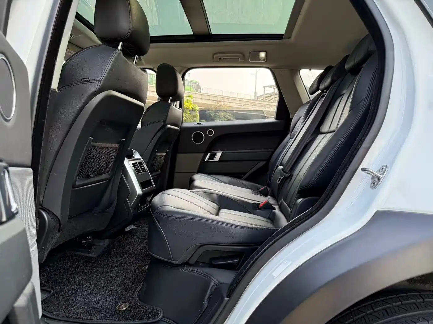 Land Rover Range Rover Sport 2017 3.0 SC V6 SE фото 13