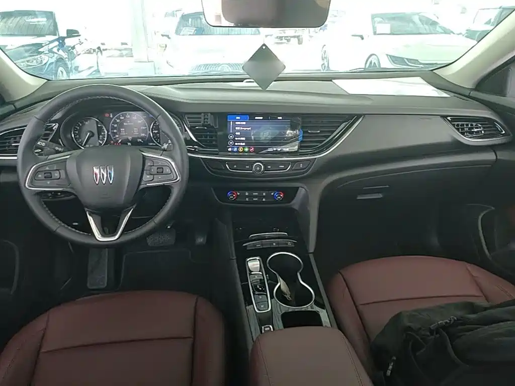 Buick Regal 2025 Model Base Type фото 10