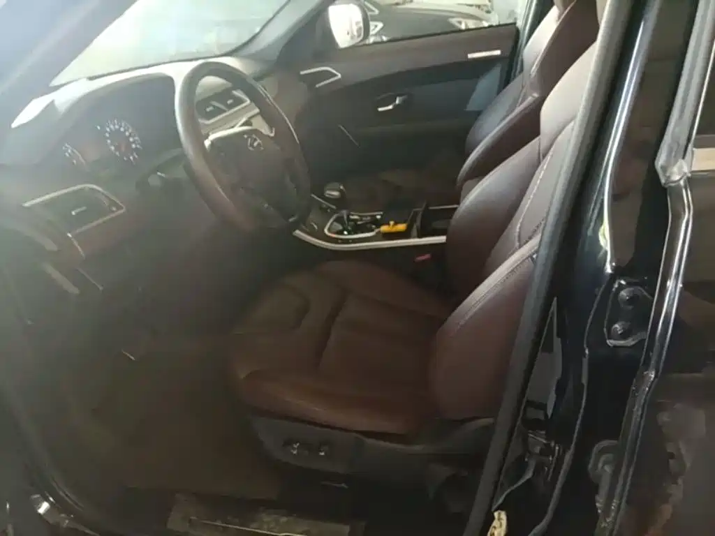 Landwind X7 2017 2015 2.0T Panorama Premium