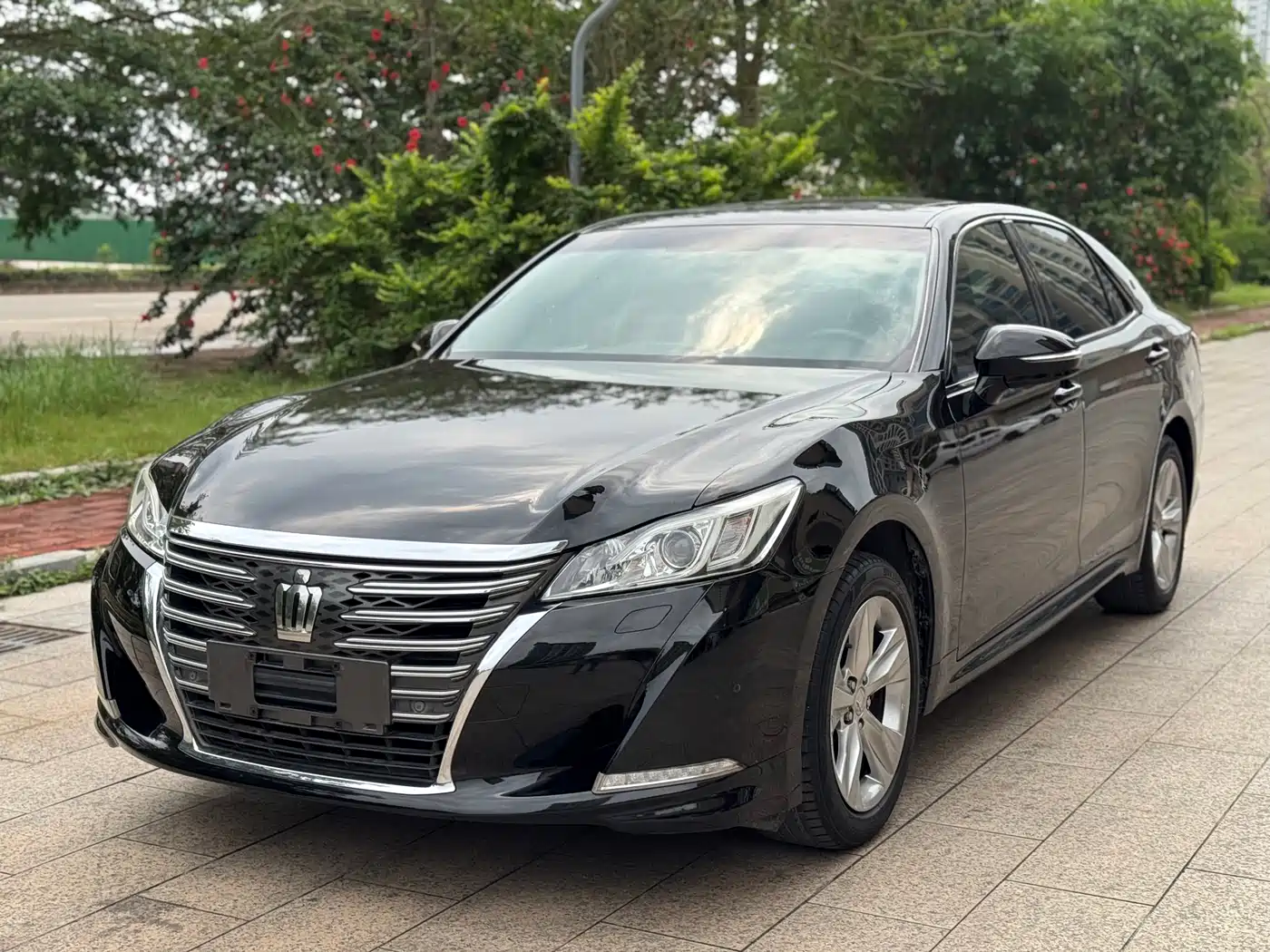 Toyota Crown 2015 2.5L Smart Edition фото 2