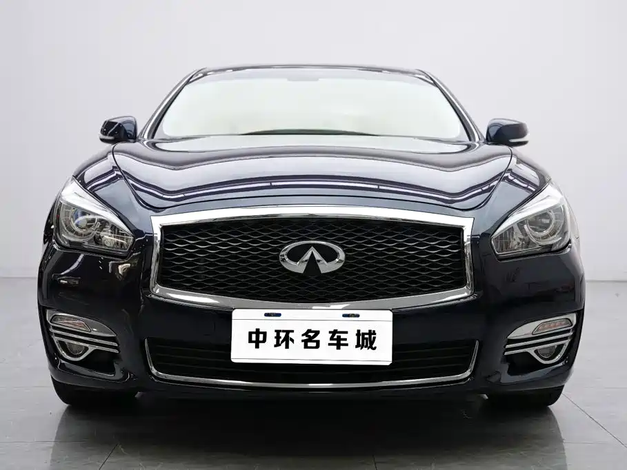 2019 Infiniti Q70