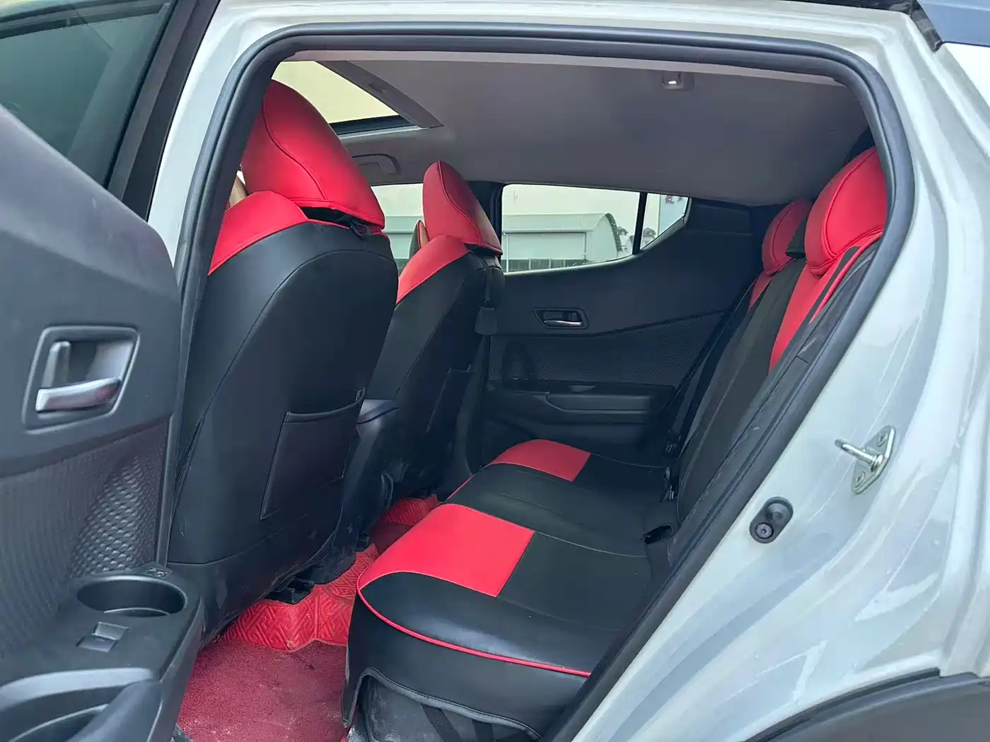 Toyota C-HR 2023 Model 2.0L Comfort Edition фото 5