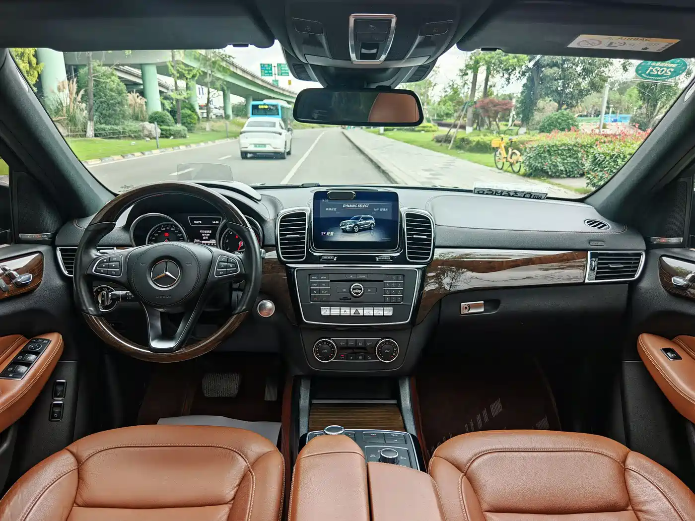 Mercedes-Benz GLS 2018 GLS 400 4MATIC Luxury фото 14