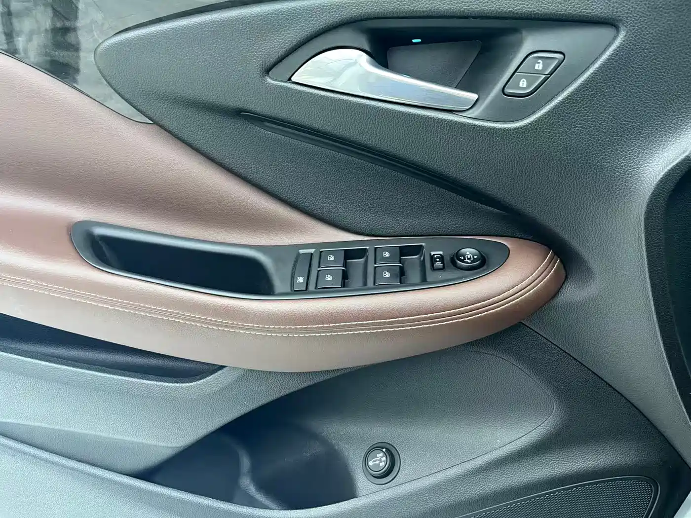 Buick Envision Plus 2014 2014 28T 4WD All-round Flagship