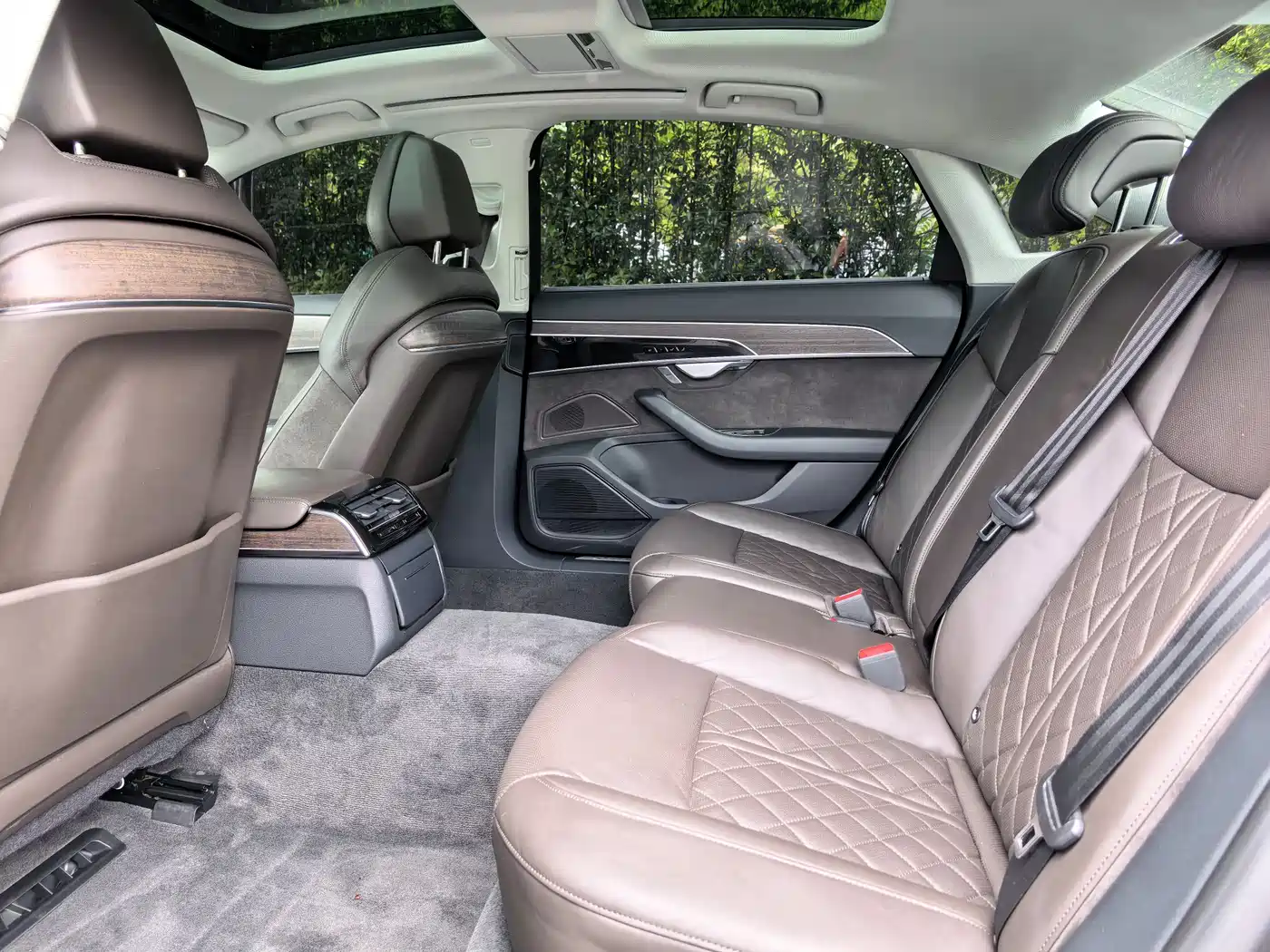Audi A8 2021 A8L 50 TFSI quattro Comfort фото 14