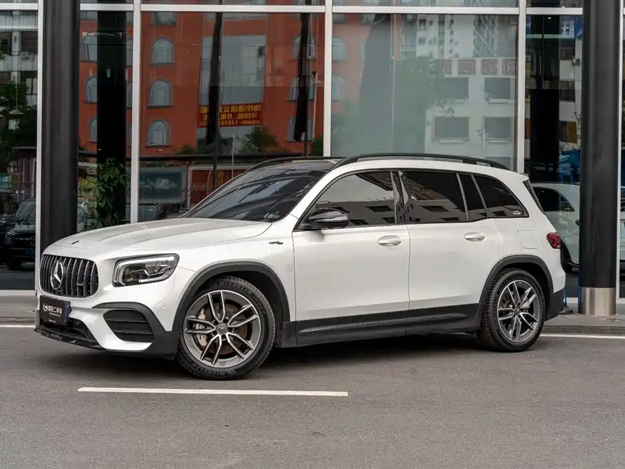 Mercedes-Benz GLB AMG 2021 AMG GLB 35 4MATIC фото 2