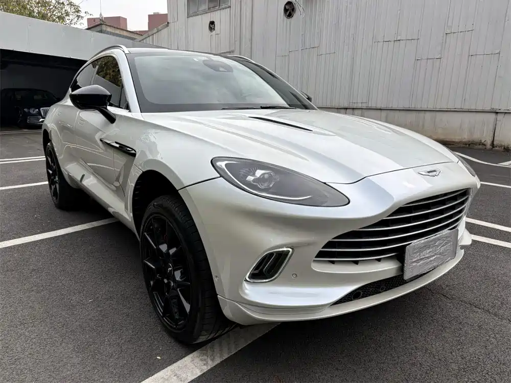 Aston Martin DBX 2021 2020 4.0T V8