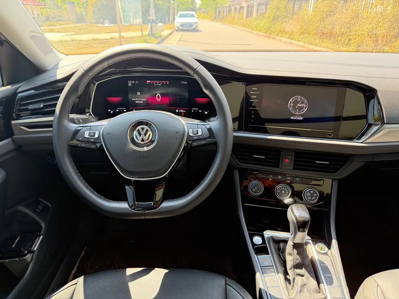 Volkswagen Sagitar 2022 200TSI DSG Soaring Edition фото 11