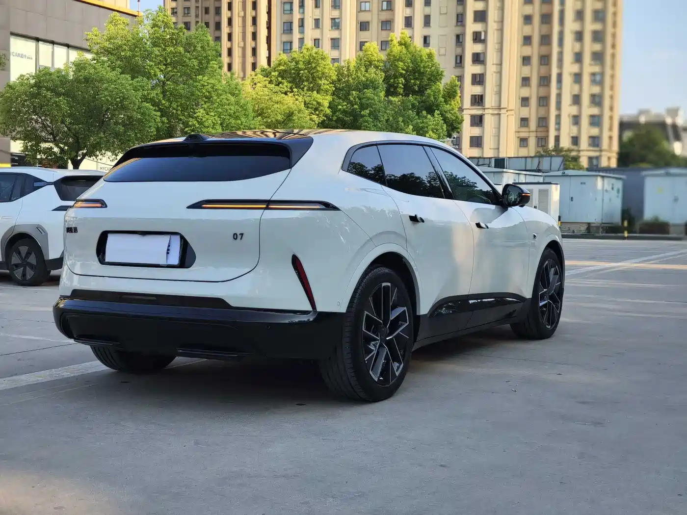 2026 Avatr 07