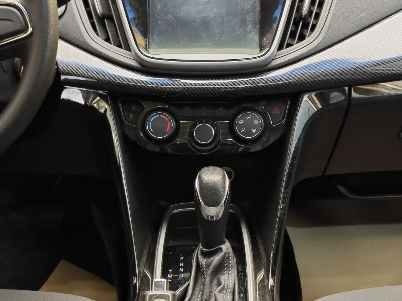 CHEVROLET KOVOZ