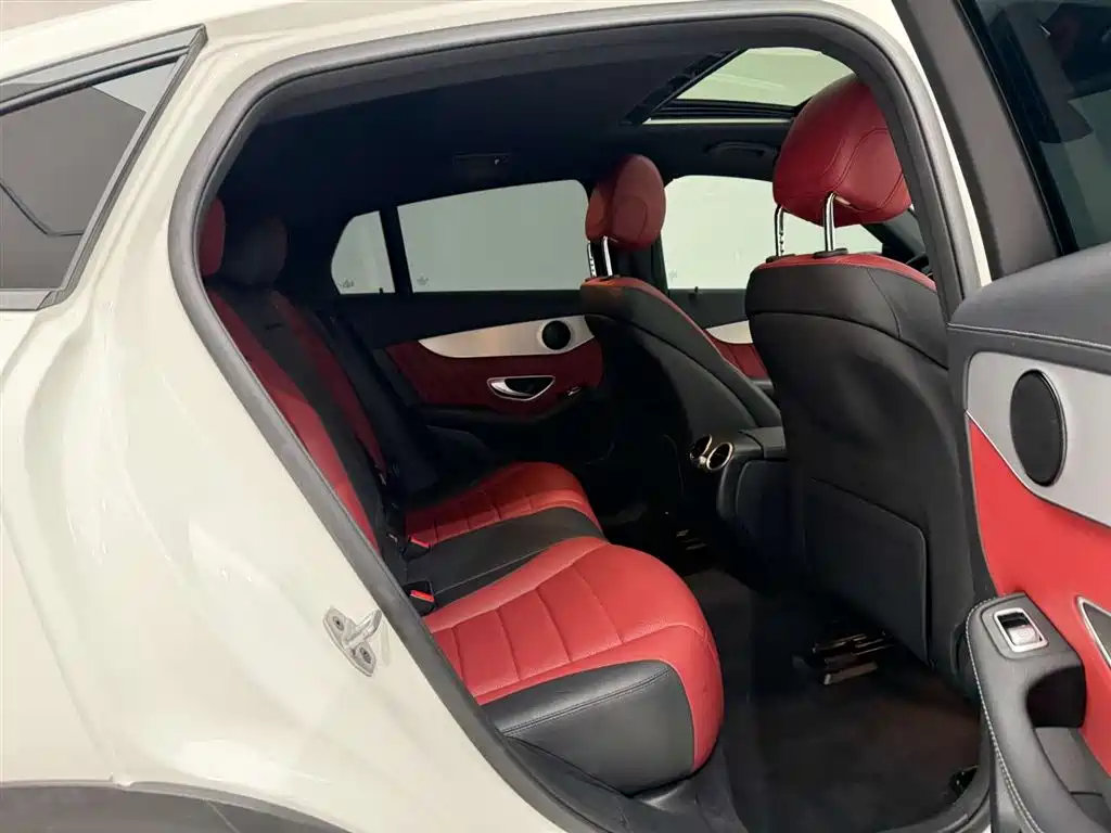 Mercedes-Benz GLC Coupe 2021 GLC 260 4MATIC Coupe SUV фото 20