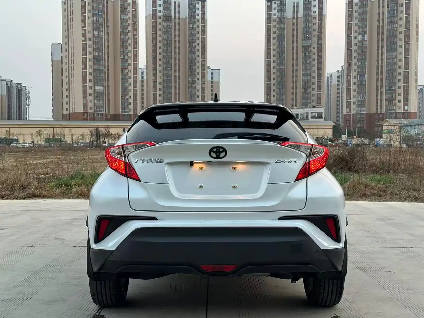 Toyota C-HR 2023 Model 2.0L Comfort Edition фото 8