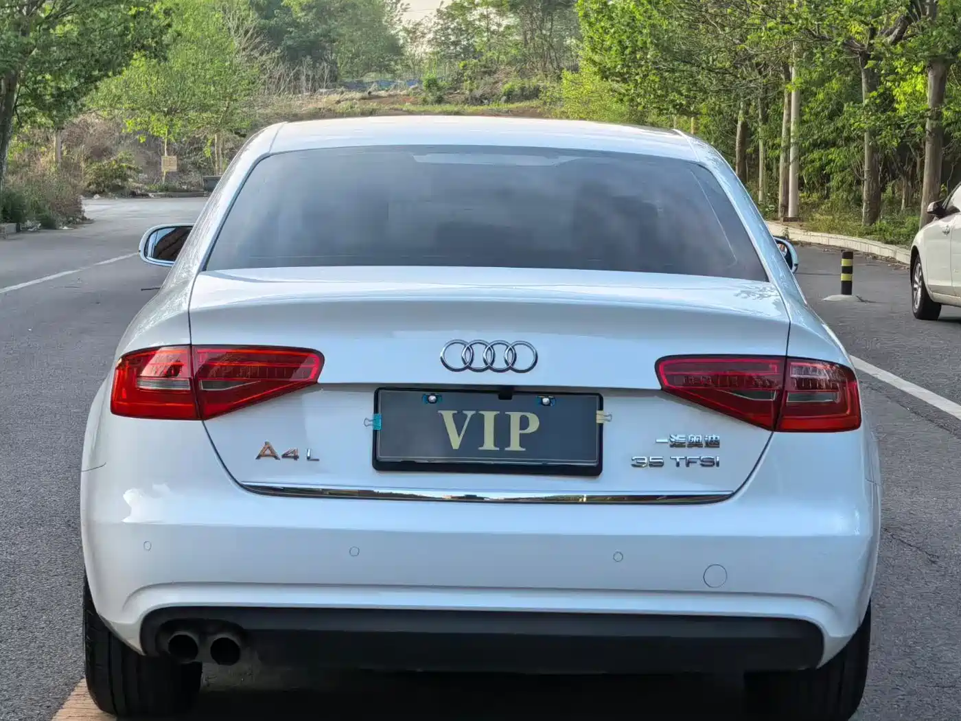Audi A4L 2013 35 TFSI Automatic Standard фото 5