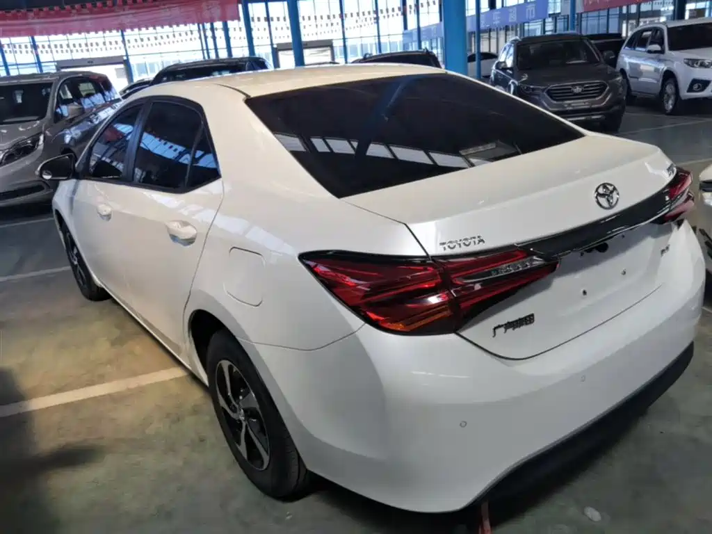 Toyota Levin 2017 Facelift 185T CVT Elite Edition China VI фото 5