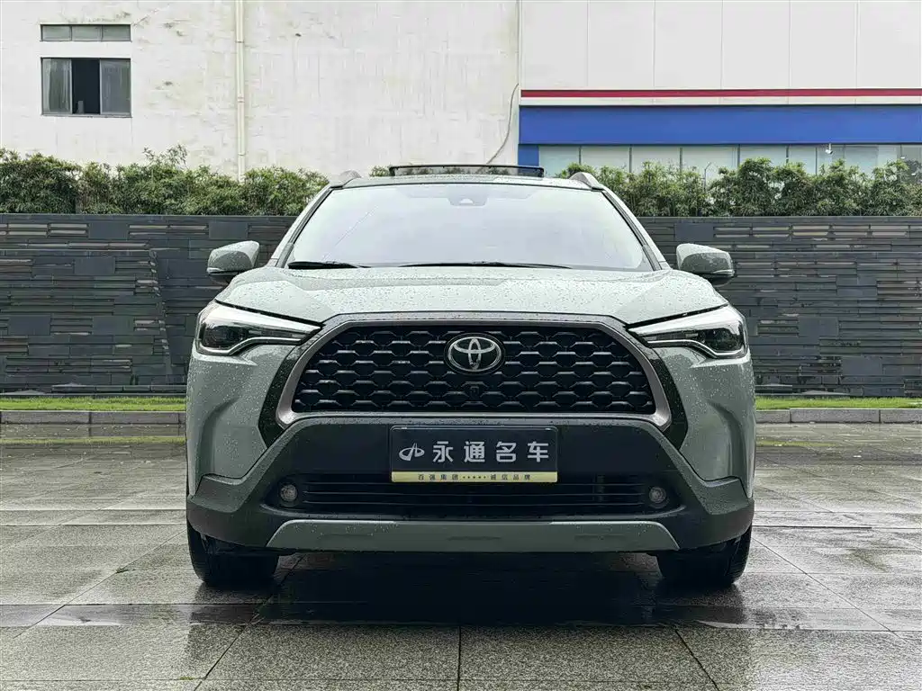 Toyota Corolla Cross 2022 2.0L Flagship Edition фото 2
