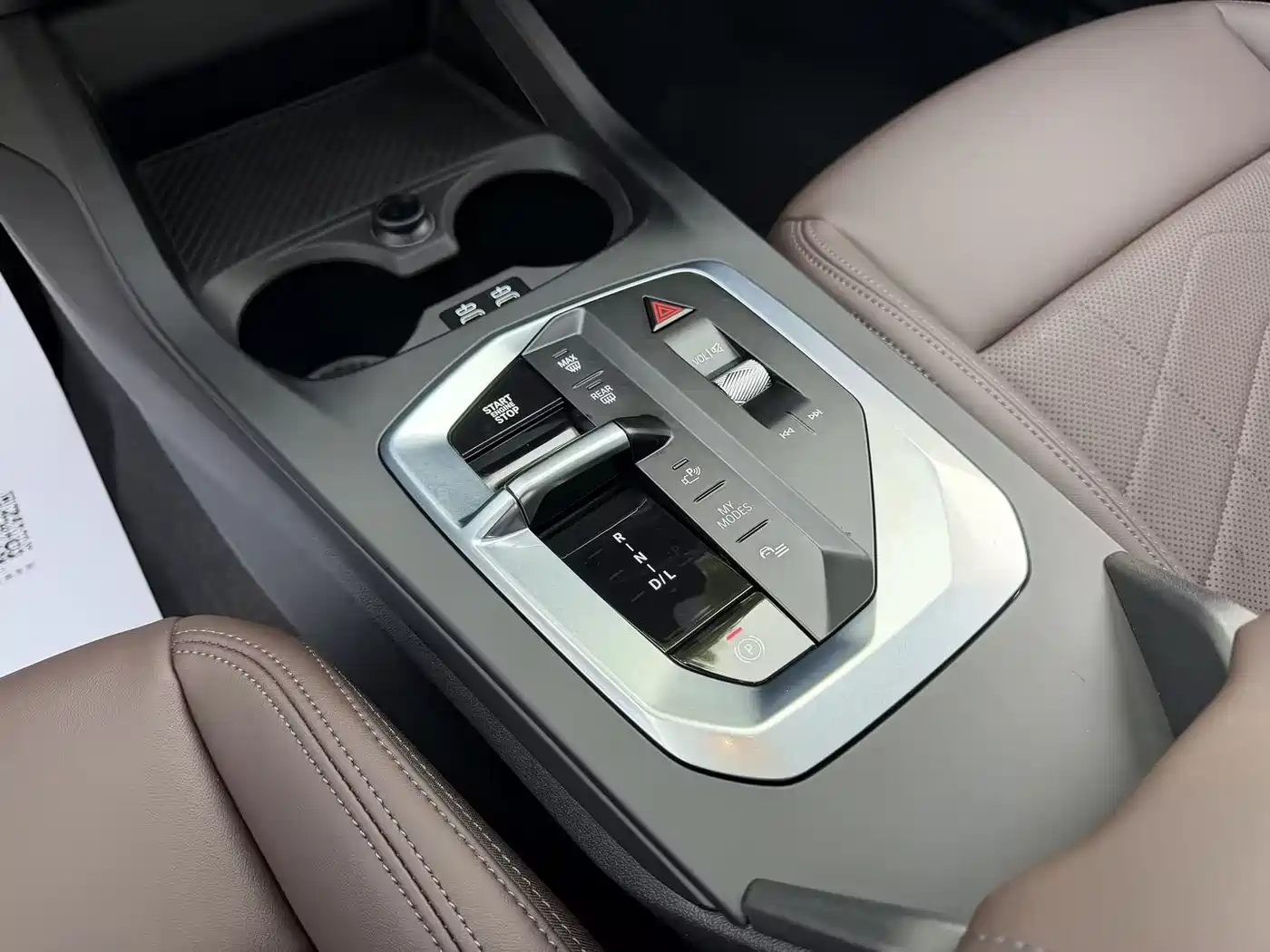 BMW 2 Series 2025 225L M Sport Package фото 13