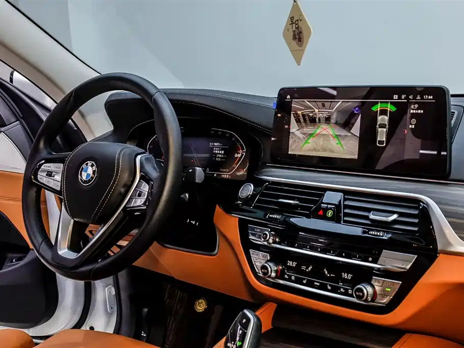 BMW 6 Series GT 2022 Model 630i Luxury Design Package фото 14
