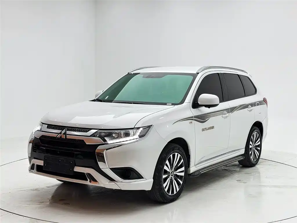 Mitsubishi Outlander 2021 2.0L 2WD Smooth Ride Version 5-Seater